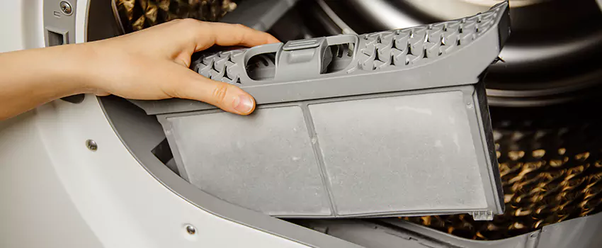 Signs Of A Clogged Dryer Lint Trap in Cedar Rapids, Iowa
